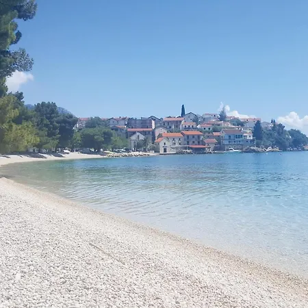 Kraljevic 아파트